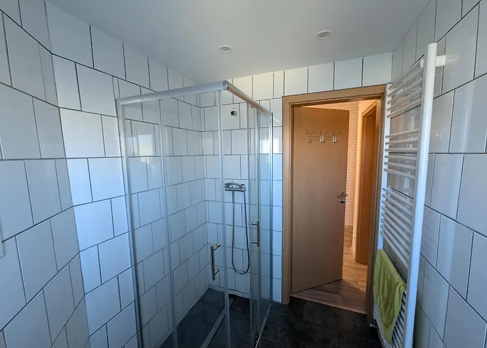 Zum Ringelberg 2* ארפורט