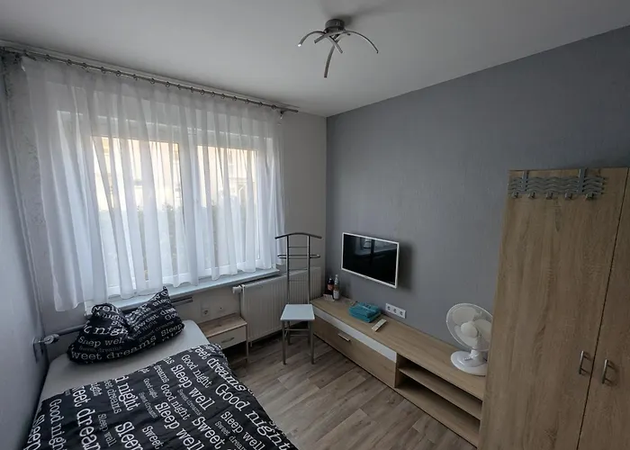 Zum Ringelberg 2* ארפורט